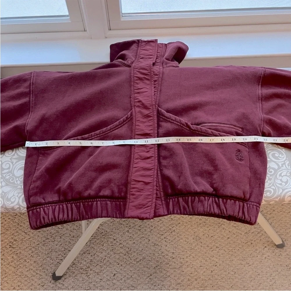 Free People Movement Maroon Cropped Post-Workout Jacket - Picture 3 of 6